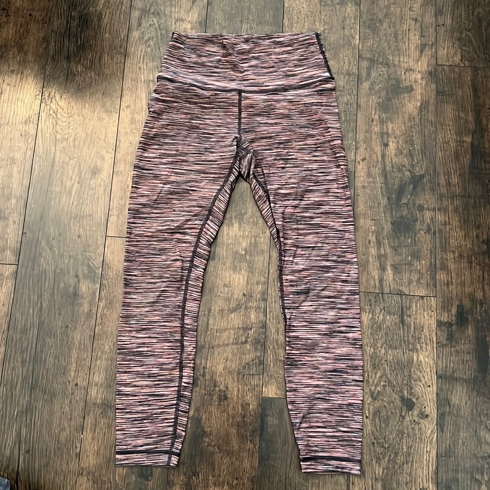 Lululemon Wunder Under High Rise 7/8 length, 6